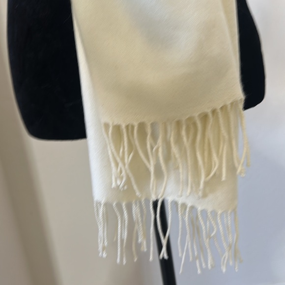 Adorable NWOT Angela & William Cream Color News Boy Hat & Matching Scarf - Picture 10 of 12